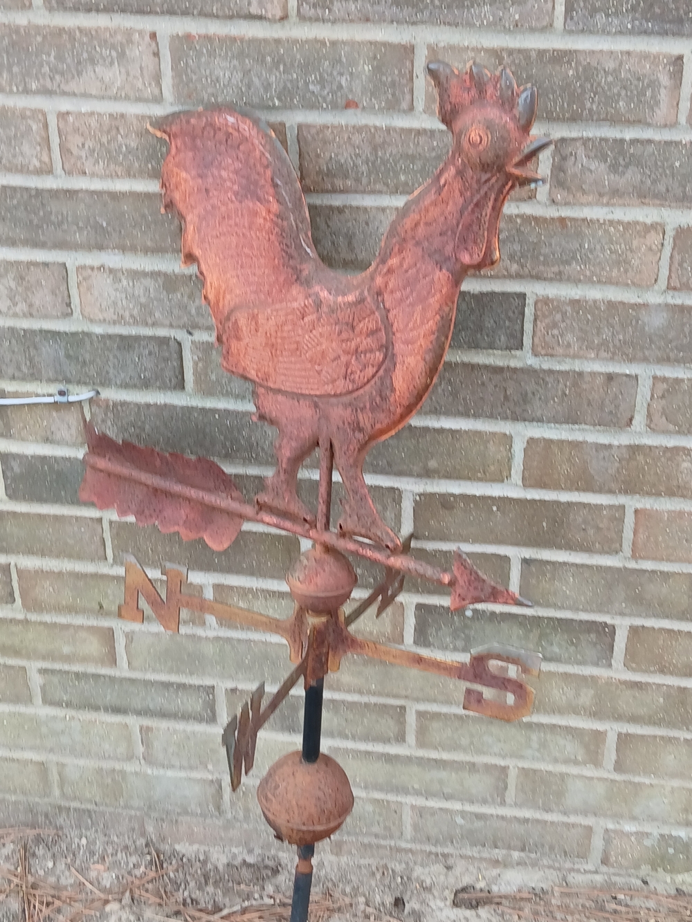 Source Unknown Rust-Colored Rooster Weather Vane - Picture 2 of 6